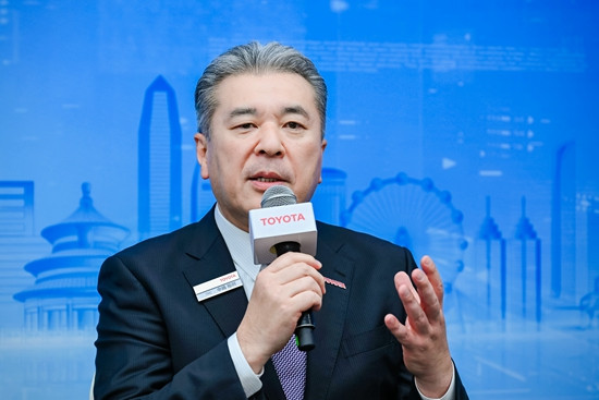 2027年量产FCEV、一定做PHEV，丰田促进电池多路径发展